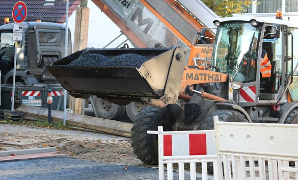 Baumaschinen der Firma Matthäi